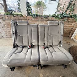 2000–2006 Chevy Tahoe / GMC Yukon Gray 3rd Row Seat – Clean (GMT800)