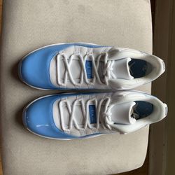 Air Jordan Retro 11 UNC