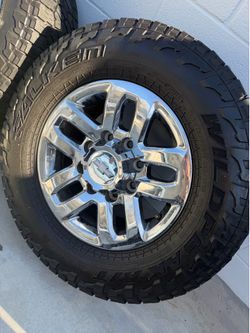 OEM 2016 Silverado 2500 wheels and tires