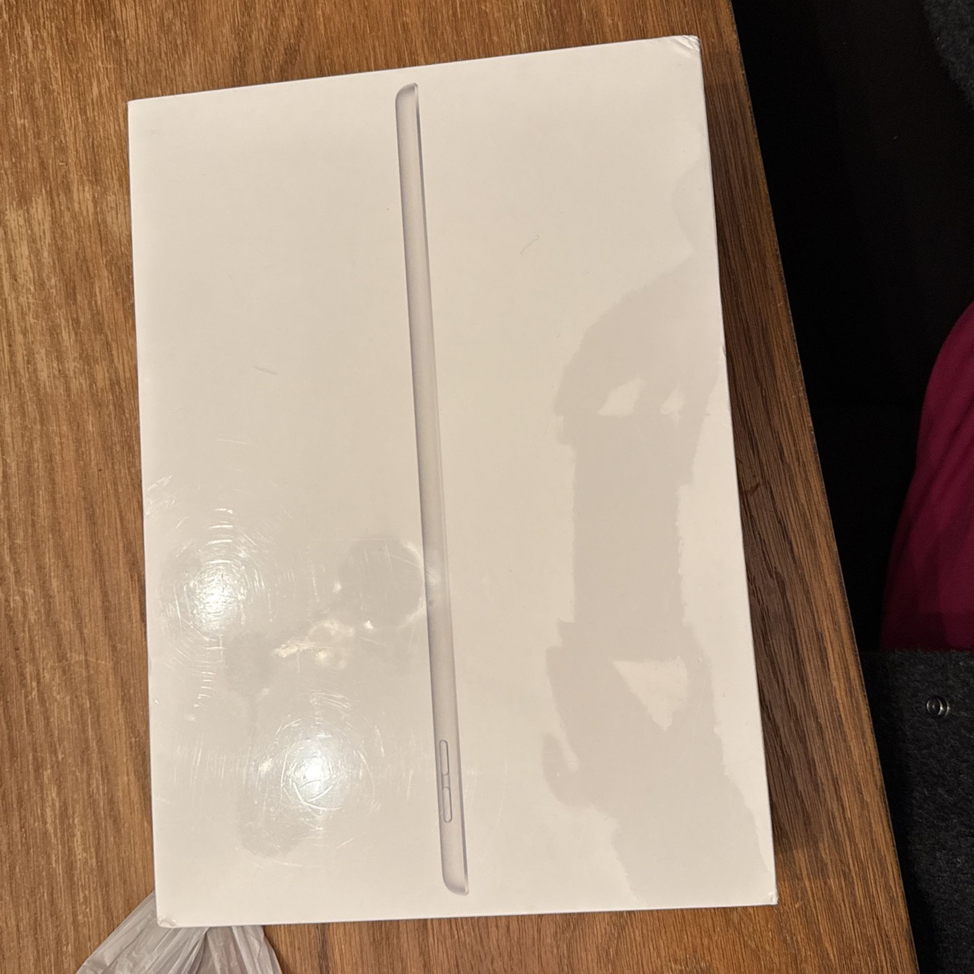 BRAND NEW SEALED Apple iPad 9th Gen 64MB SILVER