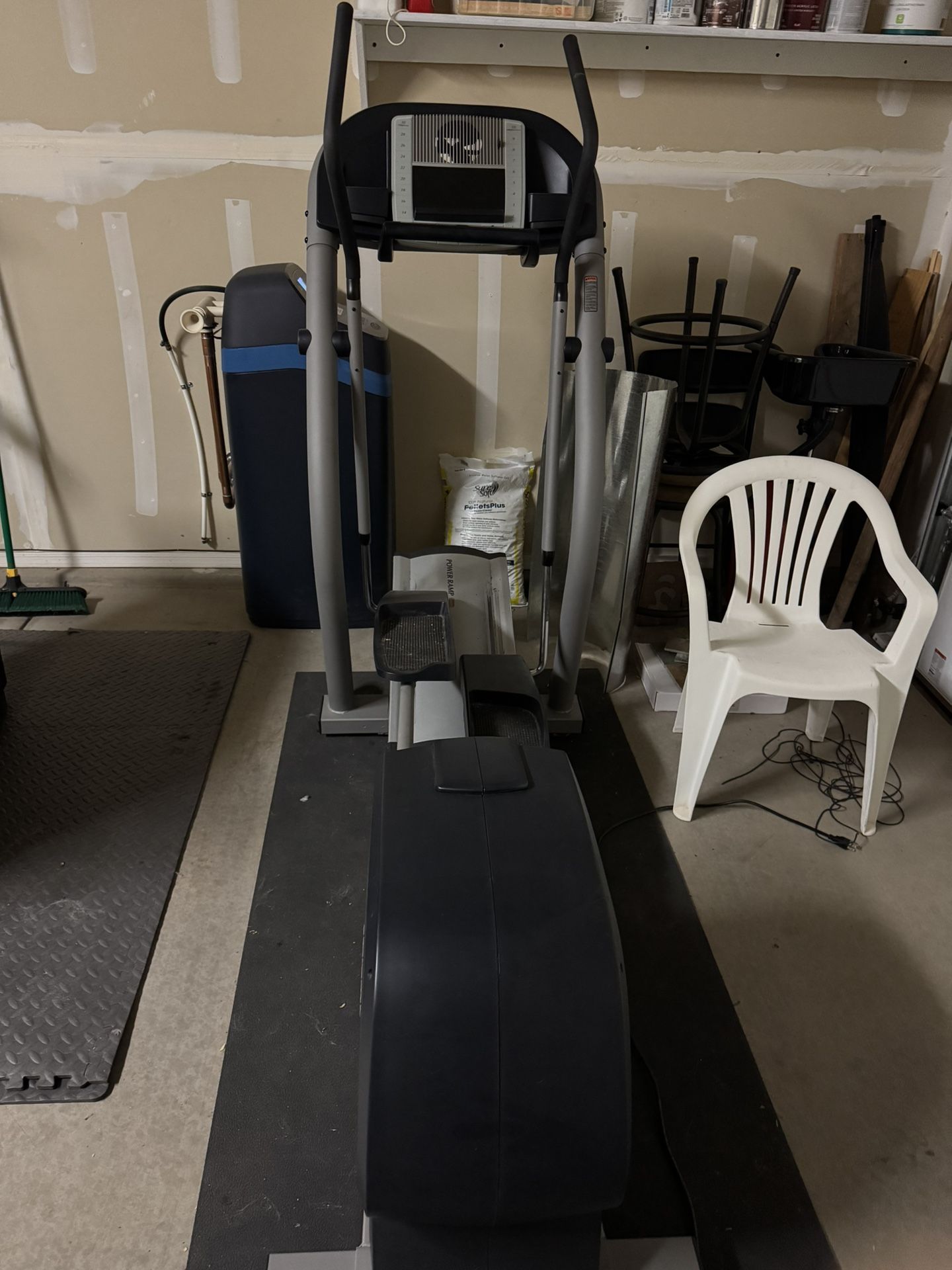 NORDICTRACK CX1055 - ELLIPTICAL, *****ORIGINAL PRICE $1359. ASKING $200.00