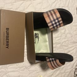Burberry slides