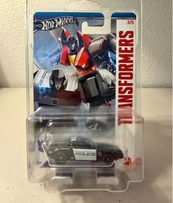 transformers, Deceptacon barricade Hot wheels transformers Deceptacon barricade