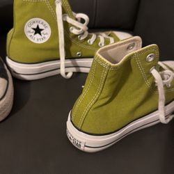 Converse Aize 6