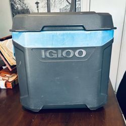 IGLOO Roller 64 Qt-(94 Cans) Ice Chest Extractable Handle - Removable Top with Drink holders