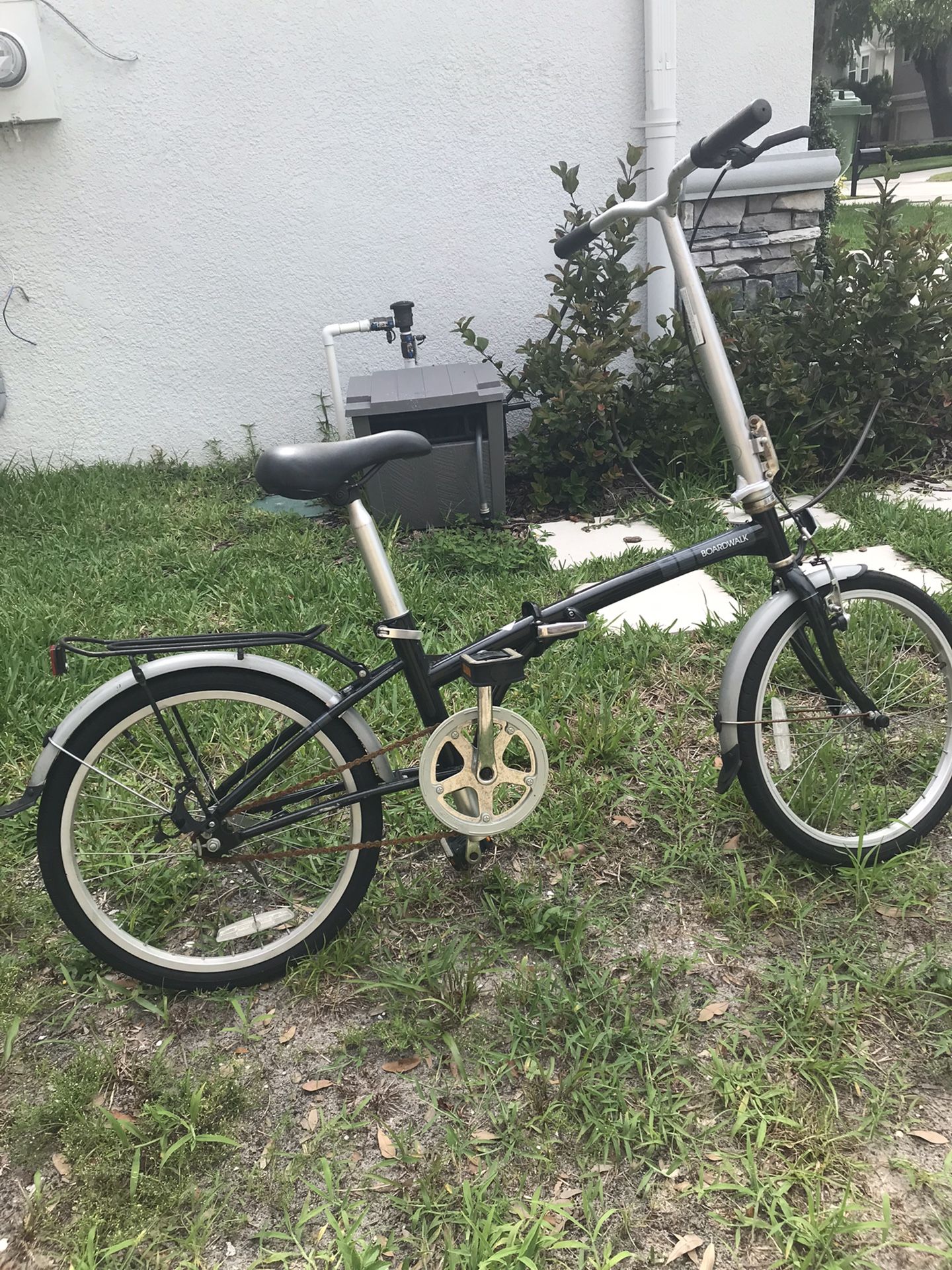 Black folding bike 20 inch wheels Dahon Single speed $200