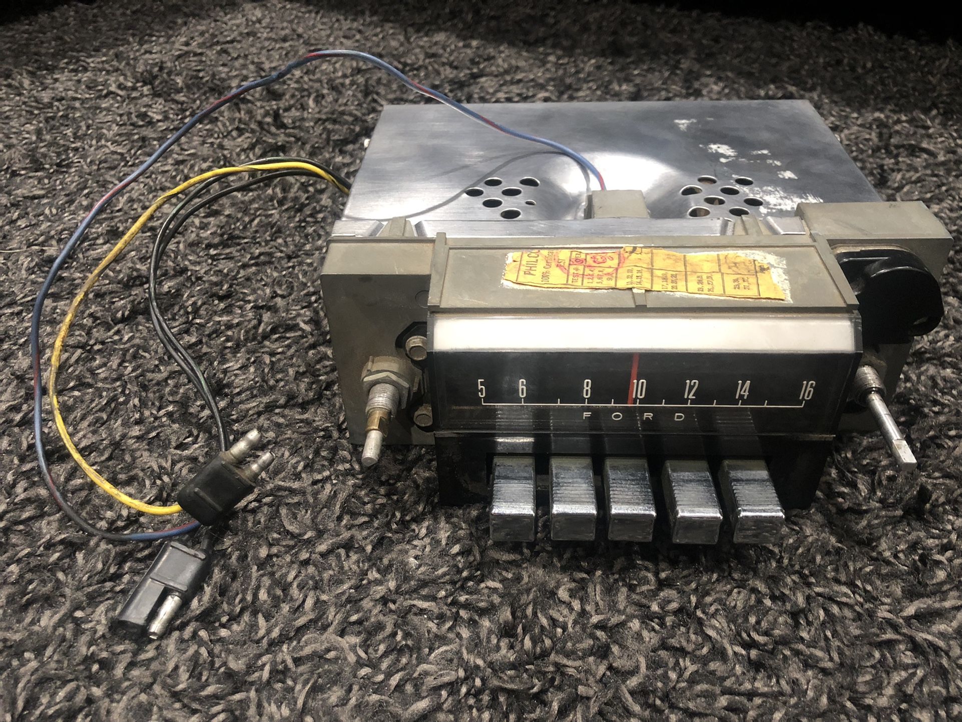 AM Push Button Radio 67 68 Ford - Mustang Coupe Fastback Convertible