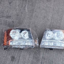 2007 Chevrolet Tahoe L&R Headlight