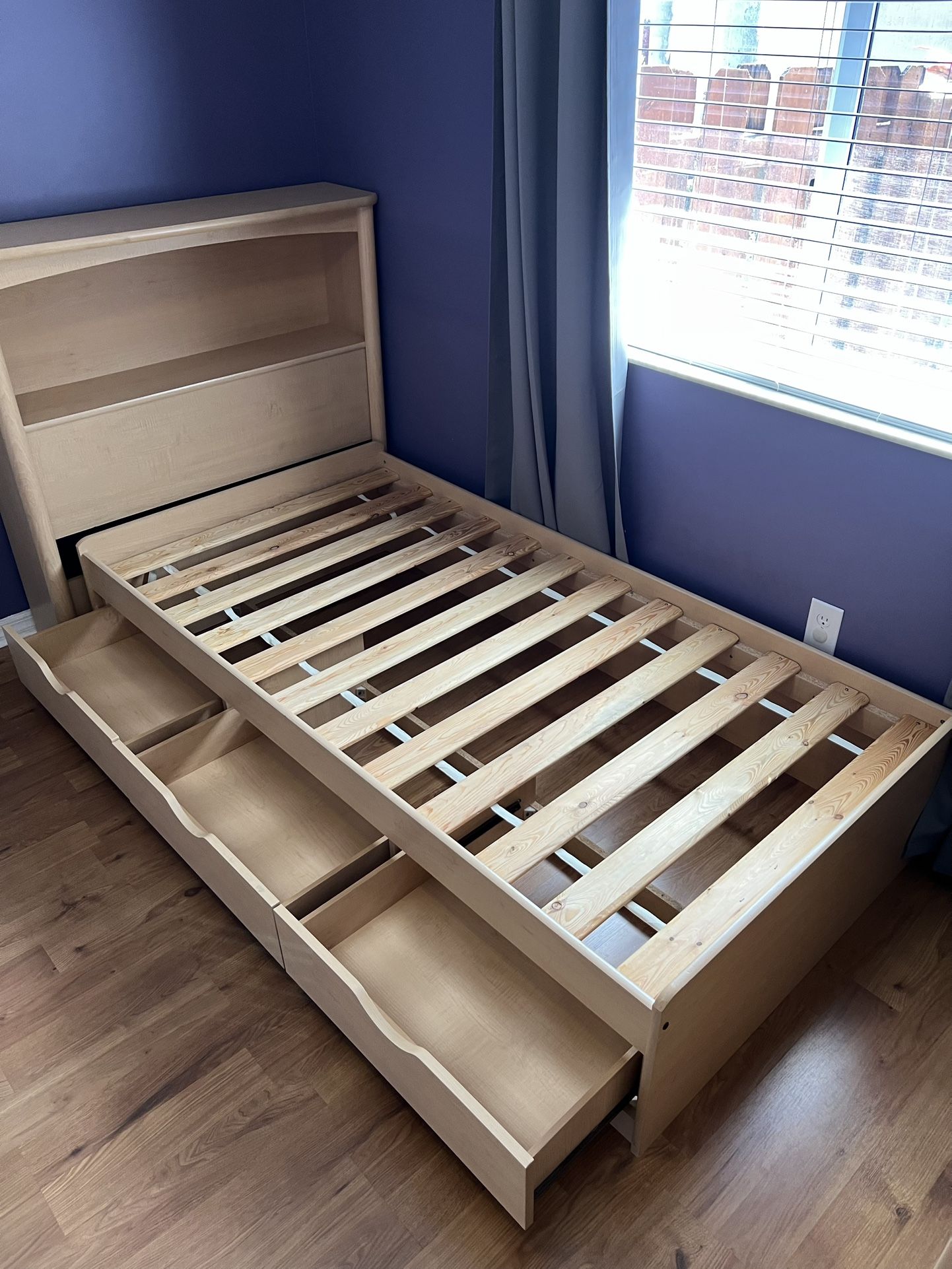Kid/Teen/Adult Bedroom Set
