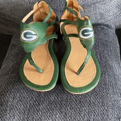 Women’s Green Bay Zip Up Sandals