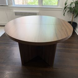 Dinning Room Table With Chairs 