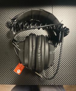 Studio headphones