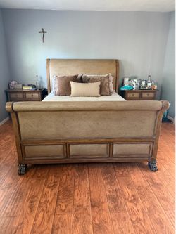Kreiss Queen Bed & Nightstands