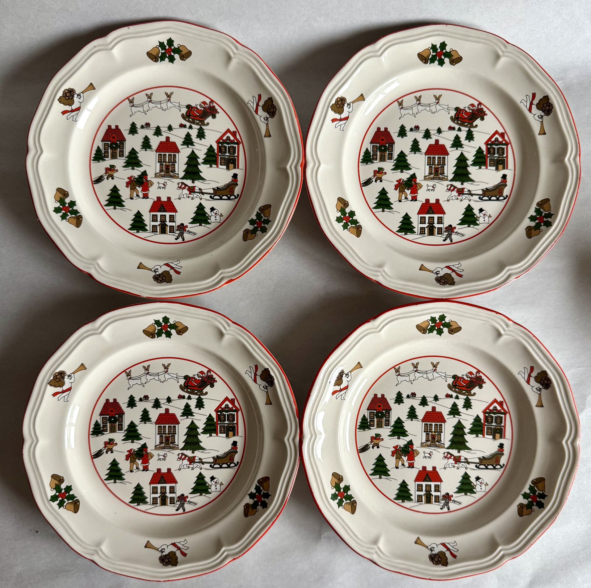 Vintage Set Of 4 Jamestown China Christmas Themed Side Plates 