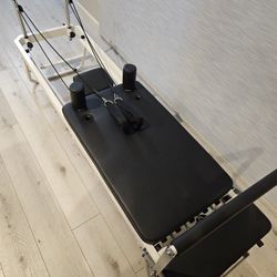 Pilates Machine