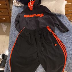 Adidas jogging Suit