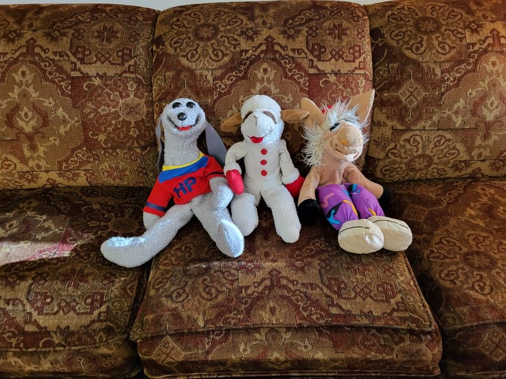 Lamb Chop, Charlie Horse, HushPuppy, Puppets ( 3)