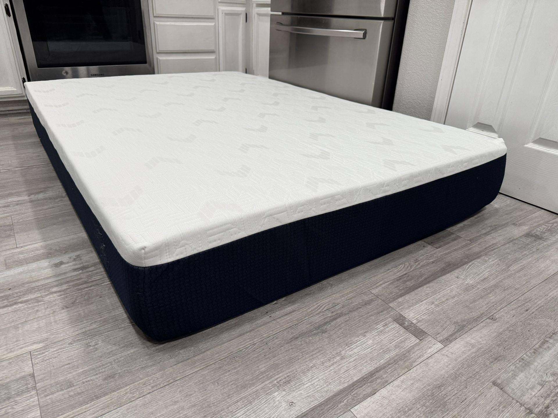 Brand New Queen Size Mattress Queen Mattress King Mattress Full Mattress Twin Mattress Twin XL Free Delivery