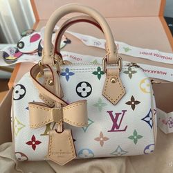 Louis Vuitton White Monogram Hand and With Strap