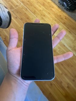 White iPhone Xr