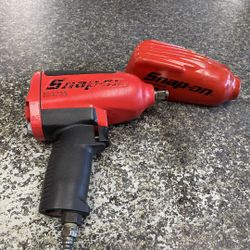 Snap-On MG725A 1/2" Drive Heavy-Duty Pneumatic Air Impact Wrench with Cover – Red TPW014541