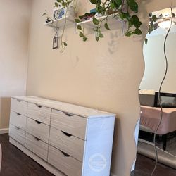 White 9 Drawer Dresser With Rails ( Drawer Slides) 