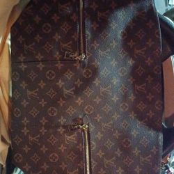 LOUIS VUITTON Surene MM Monogram Canvas Bordeaux Shoulder Tote Bag