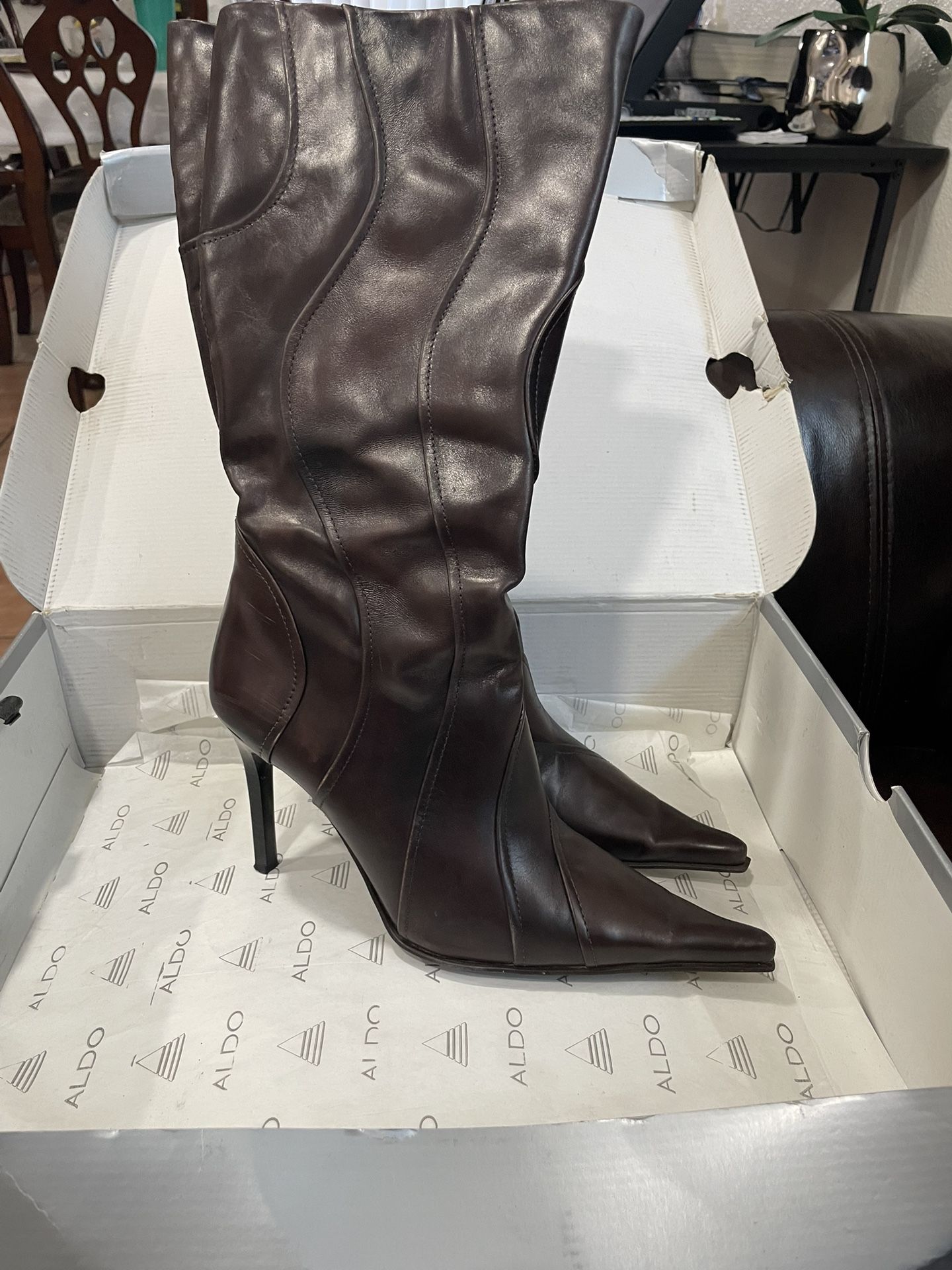 BEAUTIFUL ALDO BOOTS LIKE NEW SIZE 40