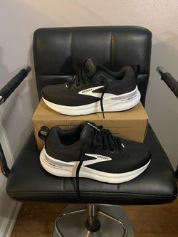 Brooks Ariel GTS 26/ size 9 Women’s $95
