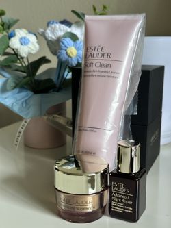 NEW Estée Lauder Soft Clean Foaming Cleanser & Lift + Repair Skincare Duo