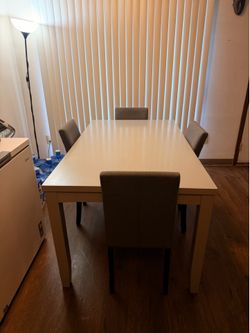 Modern Dining Table Set With 4 Chairs