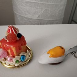 Flan Sweet And Gudetama Charm Keychain