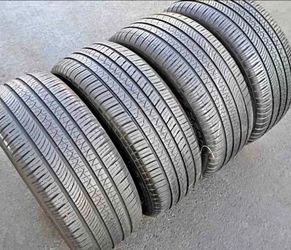 245 50 19 Pirelli Tires Con 80% de Vida Las 4
