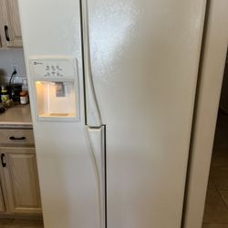Maytag 27 cu ft Refrigerator 
