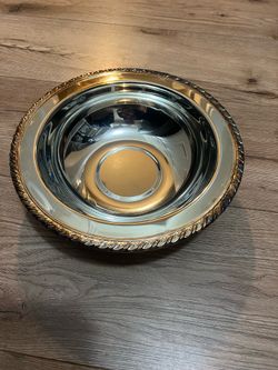Vintage Oneida Silver Plated Round Serving Bowl, Rope Twist Edge