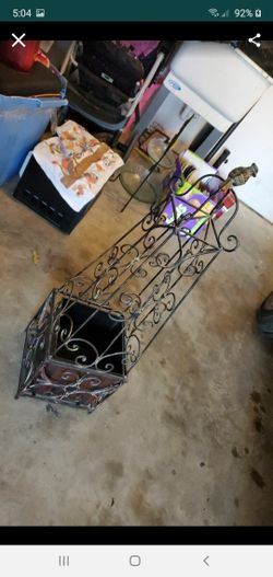 Large metal outdoor/indoor decor