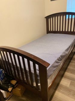 Twin bed frame w/ mattress