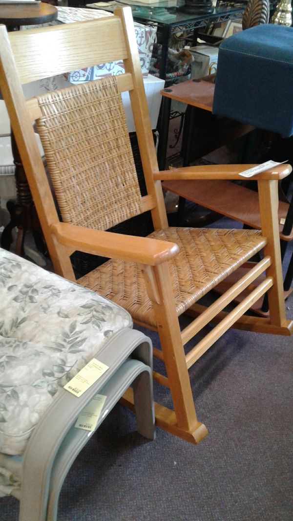 Oak Natural Wood Rocking Chair With Heavy Woven Seat And Back For Sale In Pittsburgh Pa Offerup