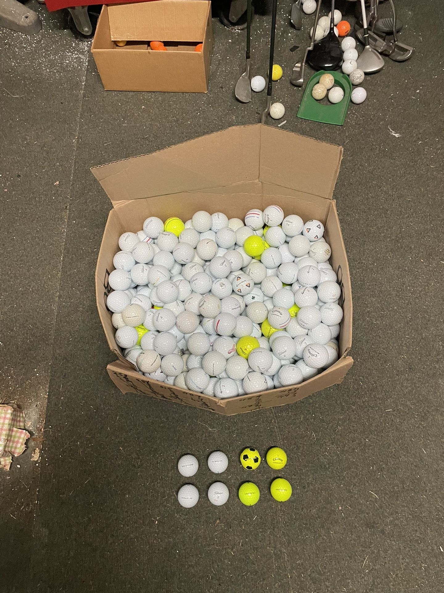 Premium Lot Of Golf Balls