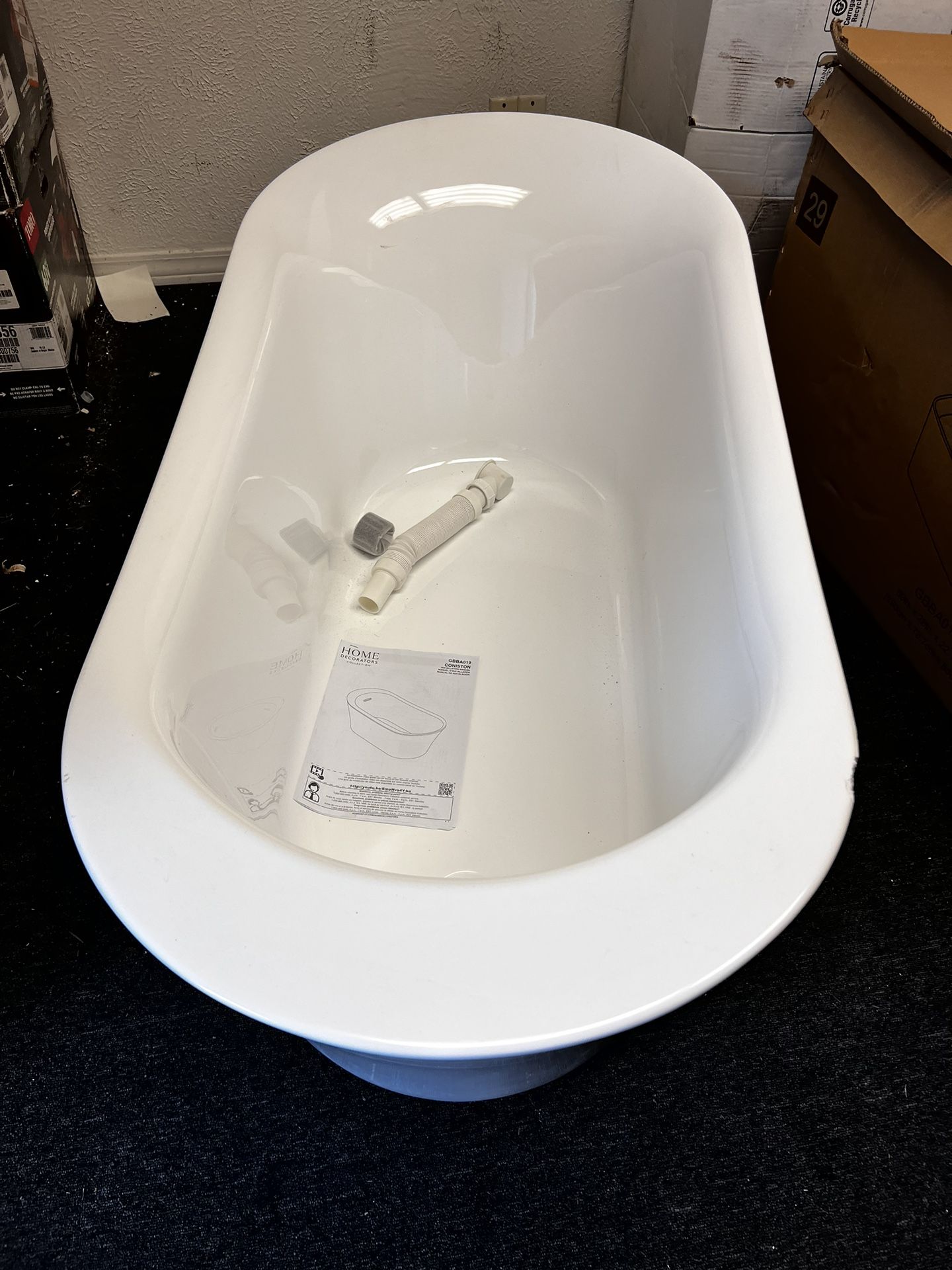 Home Decorators Collection Coniston 60 in. Acrylic Freestanding Flatbottom Bathtub in White with Overflow and Drain in Brushed Nickel Included