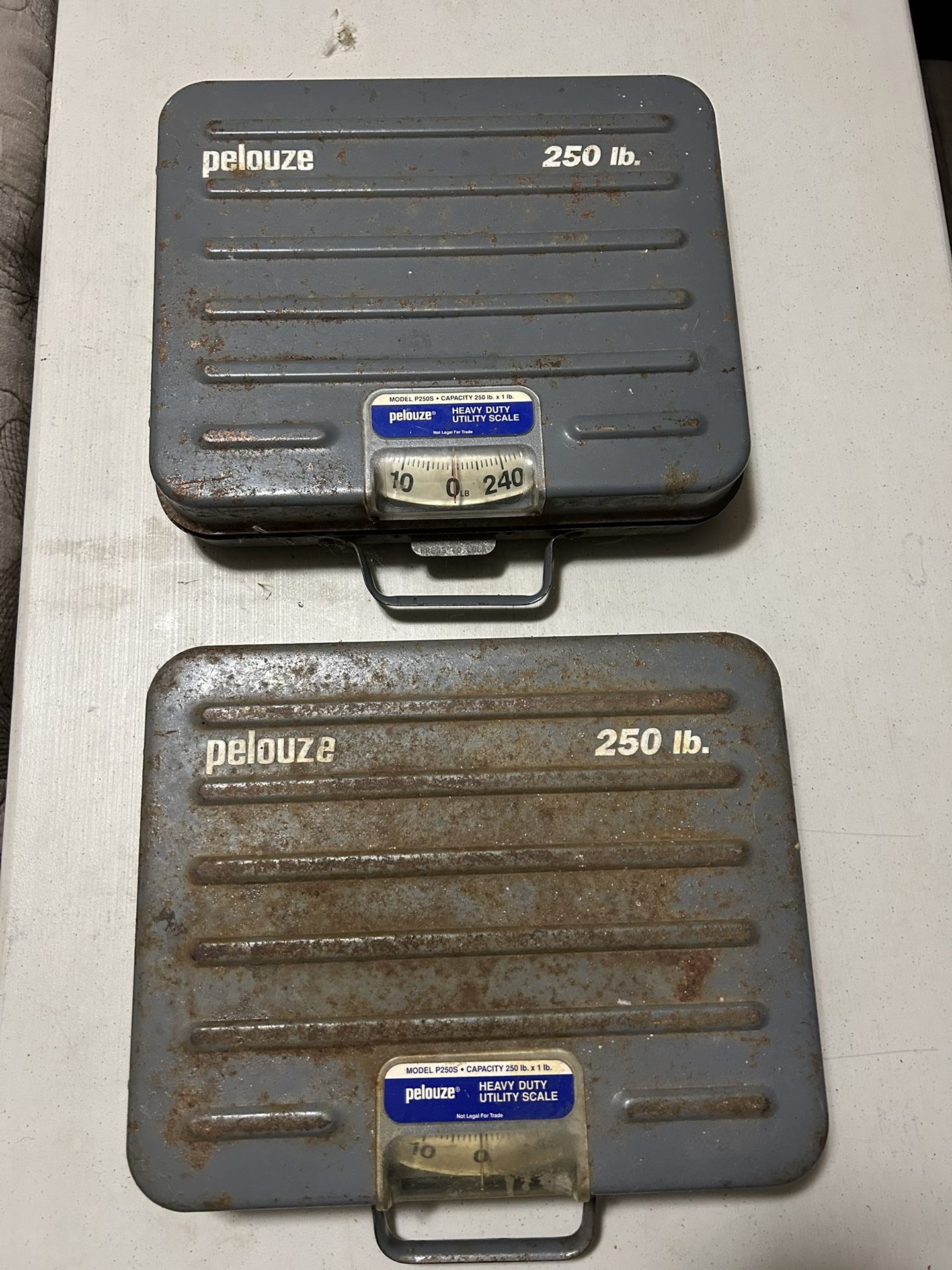 Pelouze p250s Utility Scales 