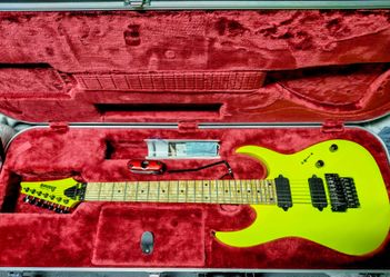 FS: Ibanez RG752M DY