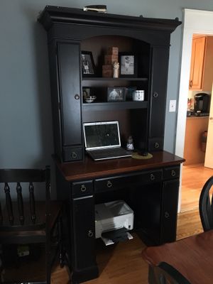 New And Used Desk With Hutch For Sale In Holyoke Ma Offerup