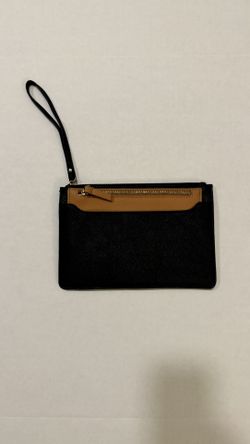 $5 Sandra Roberts Wristlet 