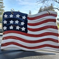 VINTAGE CERAMIC  ~ HANDMADE  ~ AMERICAN FLAG 6"x8". GREAT AMERICANA!...asking $20.00