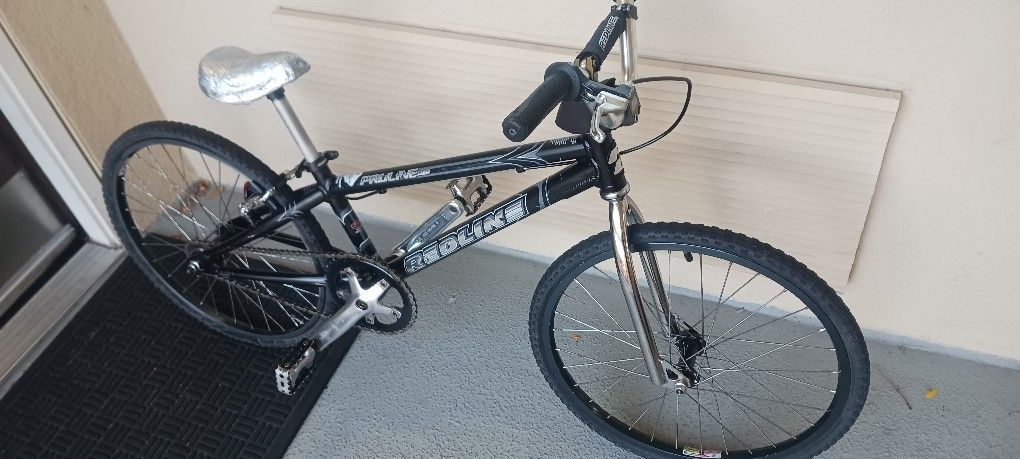 Redline PROLINE Jr Race Bike