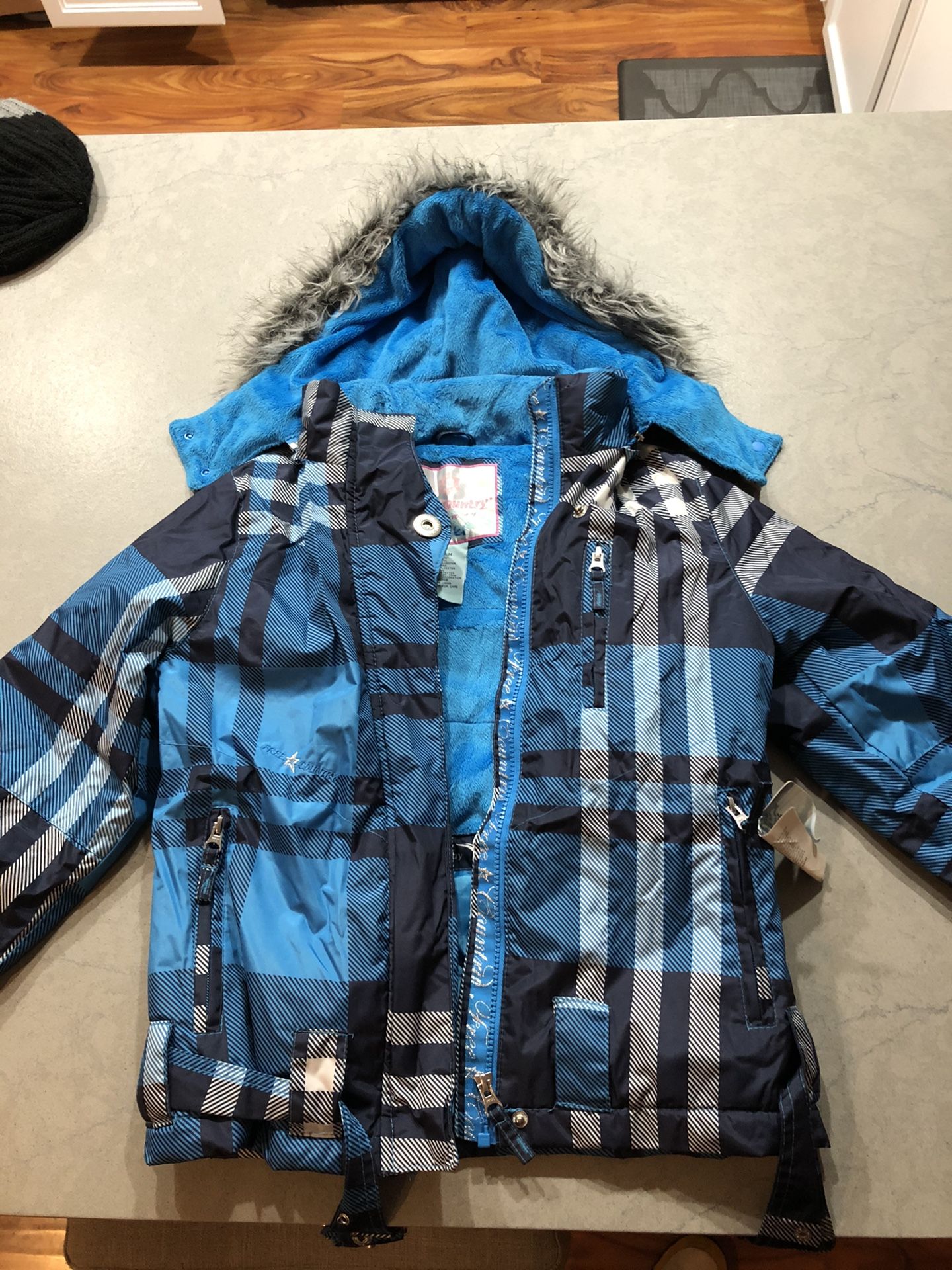 Kids/youth snow/ski jacket, mittens and vest