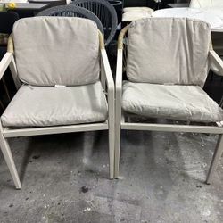 Brand new Christopher Knight Home Outdoor Dining Chairs Rattan Chair Handwoven Accent Chairs with Cushion Metal Bistro Chair for Patio Poolside Balcon