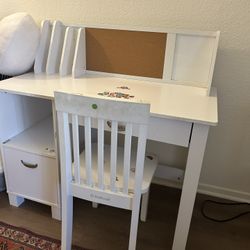 Toddler Or Kid Desk And Table 