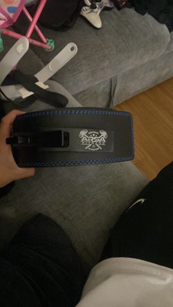 Weight lifting belt